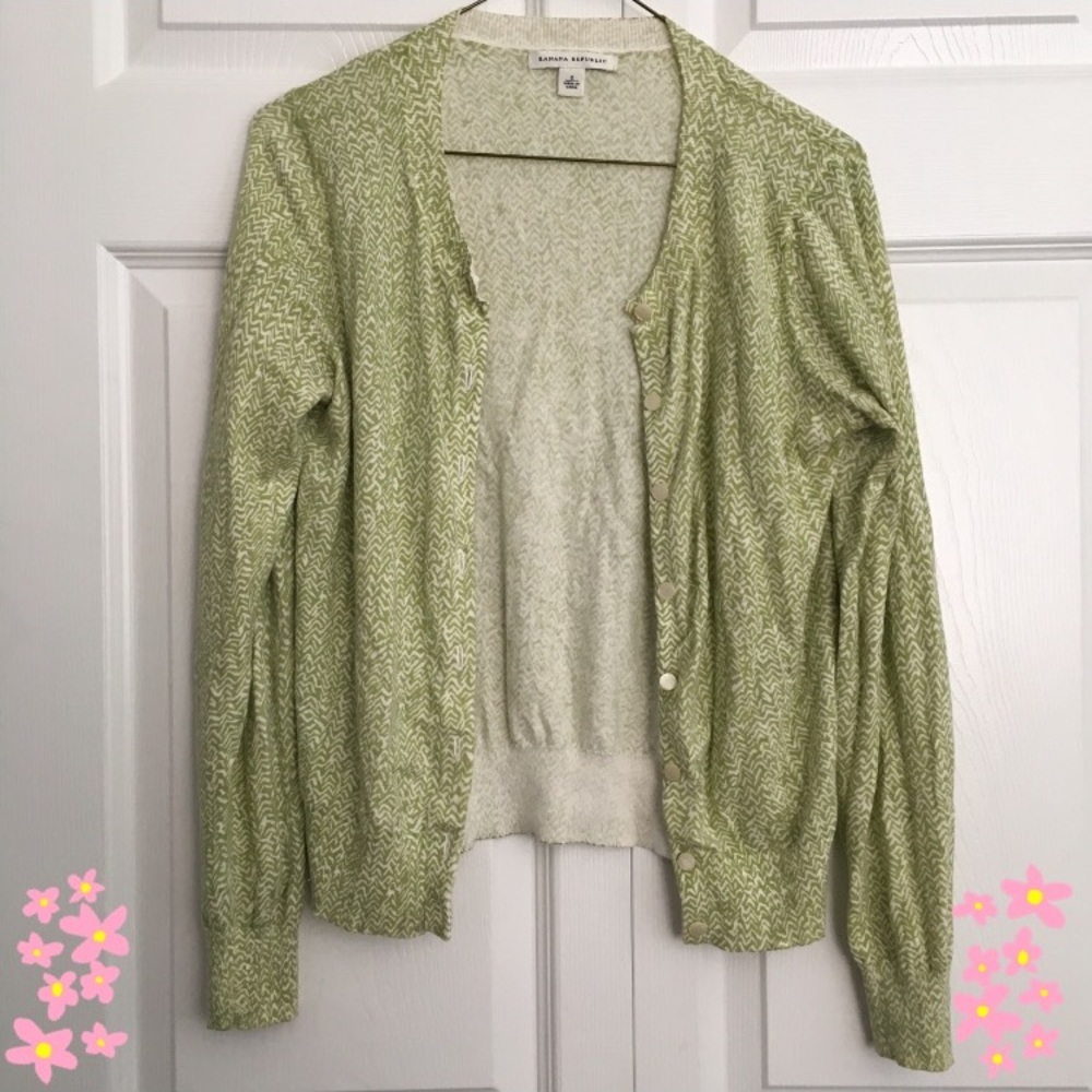 (Sold!) Banana Republic cardigan